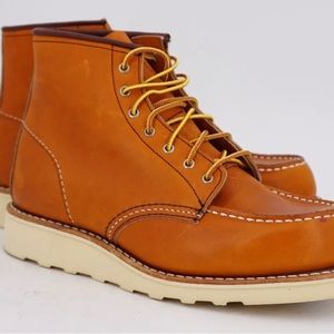 Red Wing Moc Toe Lace Up Boot in Oro, 8